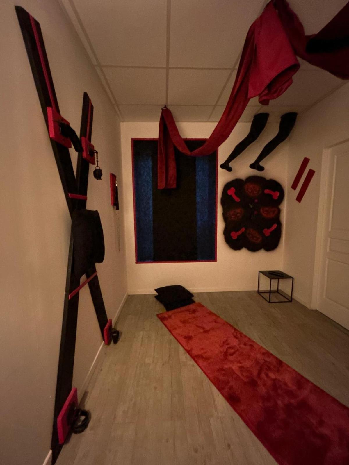 L'Escapade Sensuelle - La Love Room D'Épernay Exterior foto